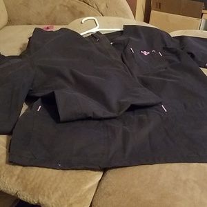 Med Couture scrub set